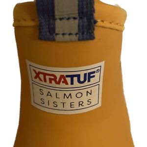 XtraTuf Salmon Sisters goldish yellow with whales size 6